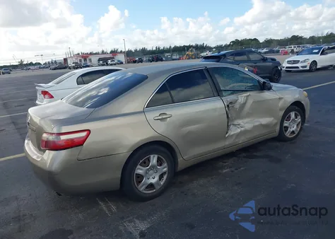 2007 Toyota Camry Le z USA, uszkodzony, nr VIN 4T1BE46K07U549495